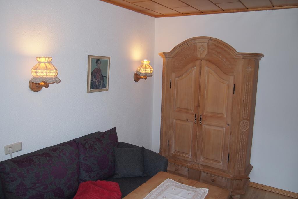 Ferienwohnung Haus Bergwelt Grän Exterior foto
