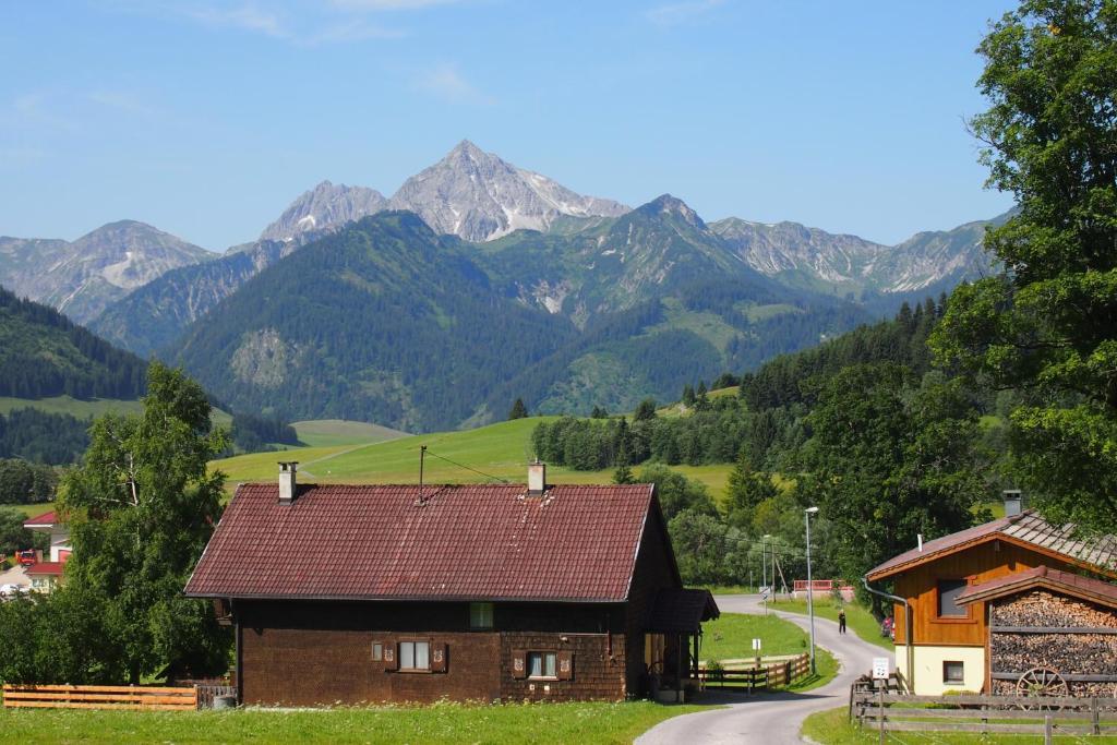 Ferienwohnung Haus Bergwelt Grän Exterior foto