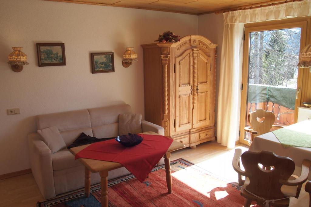 Ferienwohnung Haus Bergwelt Grän Zimmer foto
